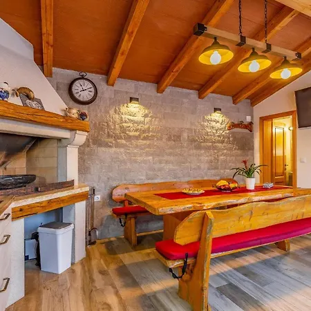 2 Bedroom Beautiful In * Medulin
