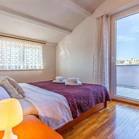 2 Bedroom Beautiful In * Medulin