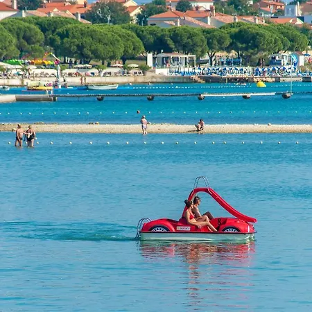 2 Bedroom Awesome In Apartman Medulin